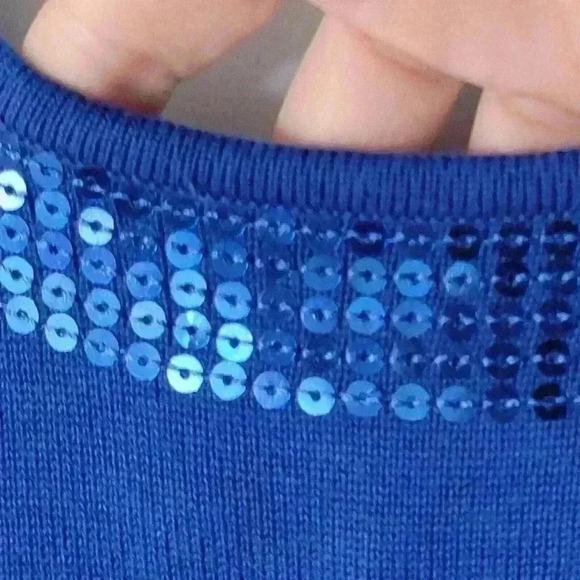 Quacker Factory Blue Knit Sweater Top w/Sequin Neckline, Short Sleeve Size XL - Picture 3 of 7